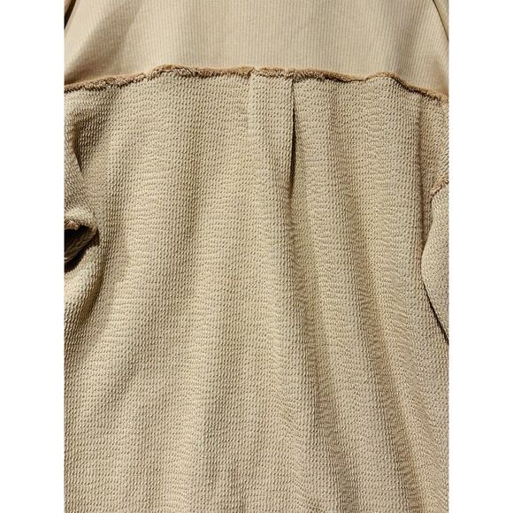 Pink Lily Mad About You Tan Ribbed SHACKET Size M Jacket Lightweight Full Button - Picture 4 of 6